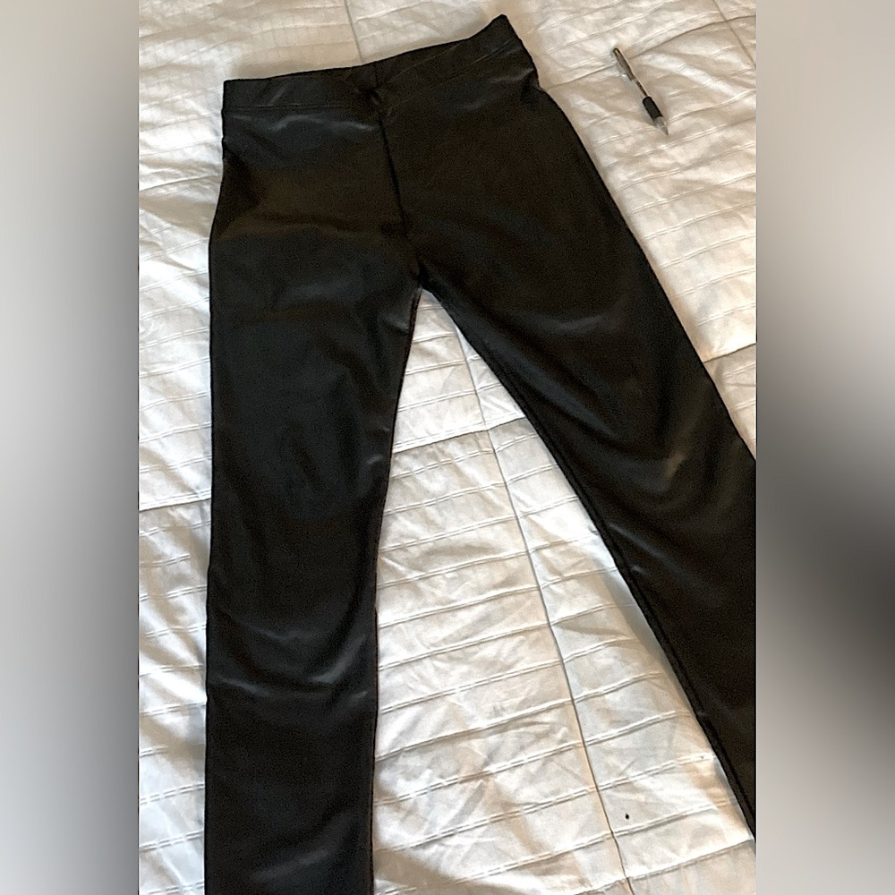Nwot Girls Cynthia Rowley, shiny black leggings,I Bundle Deals!